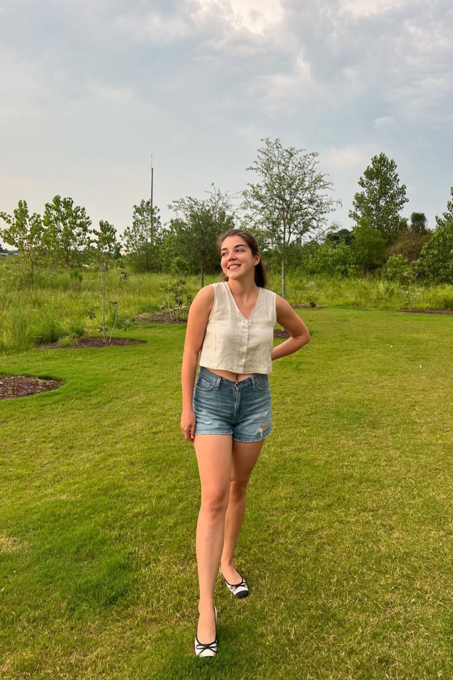 Cropped Vest Top in Ecru