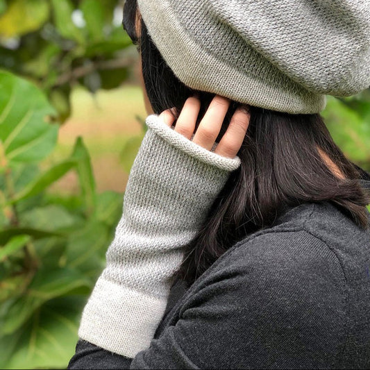 Gray Interwoven Alpaca Gloves