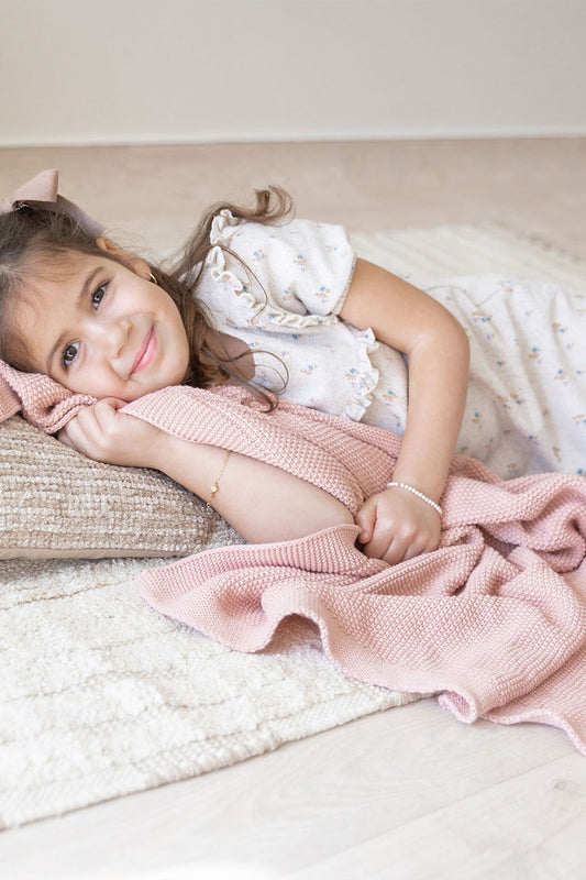 Deluxe Soft Pink Knit Blanket - Cotton